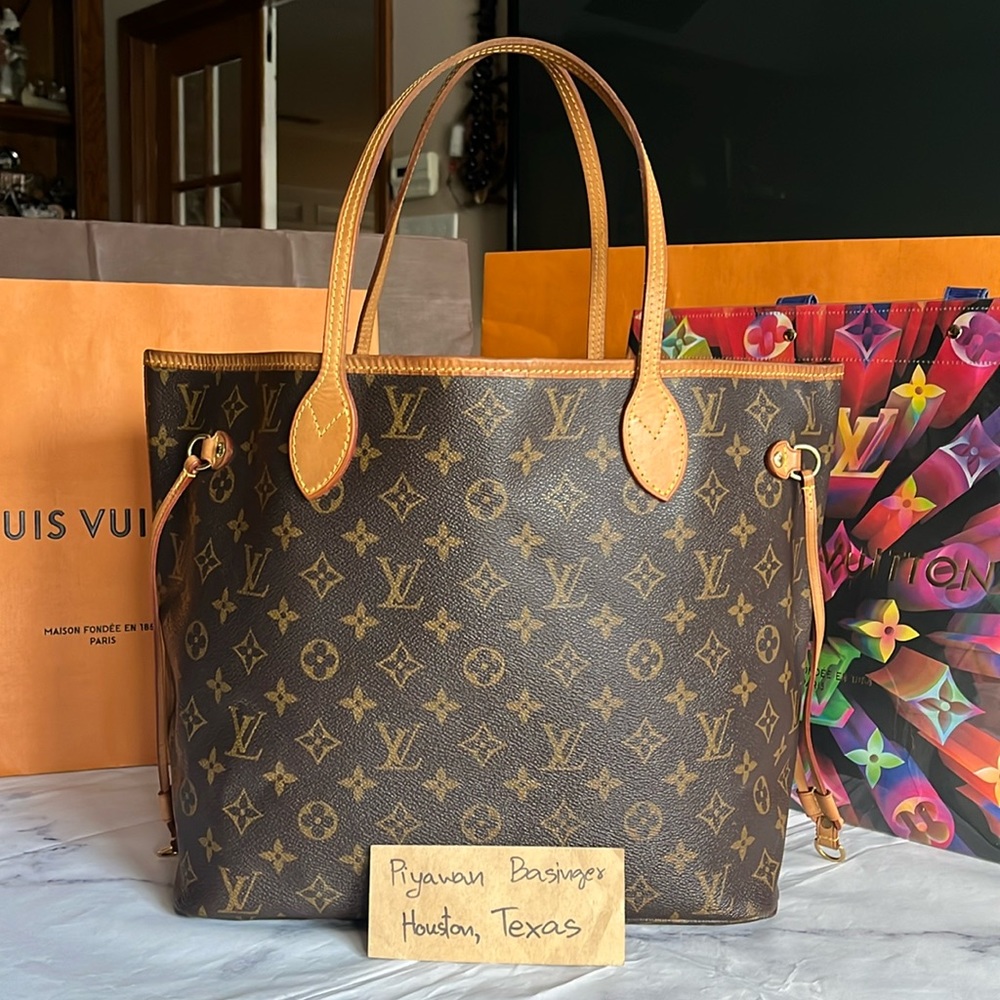 Authentic Louis Vuitton Neverfull MM